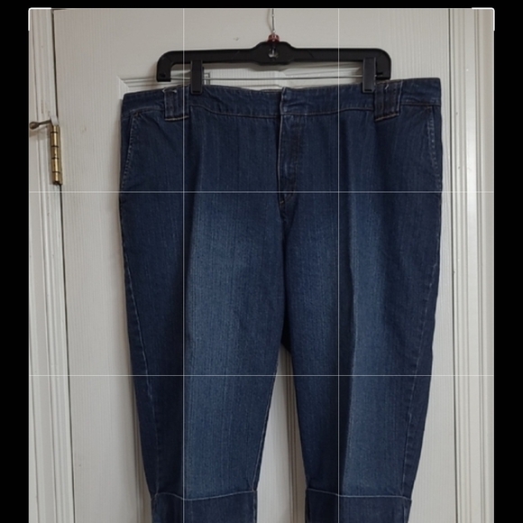 Bundle of Three Capris - Floral White, Denim Blue, and Pink Cargo Pants - Picture 4 of 15